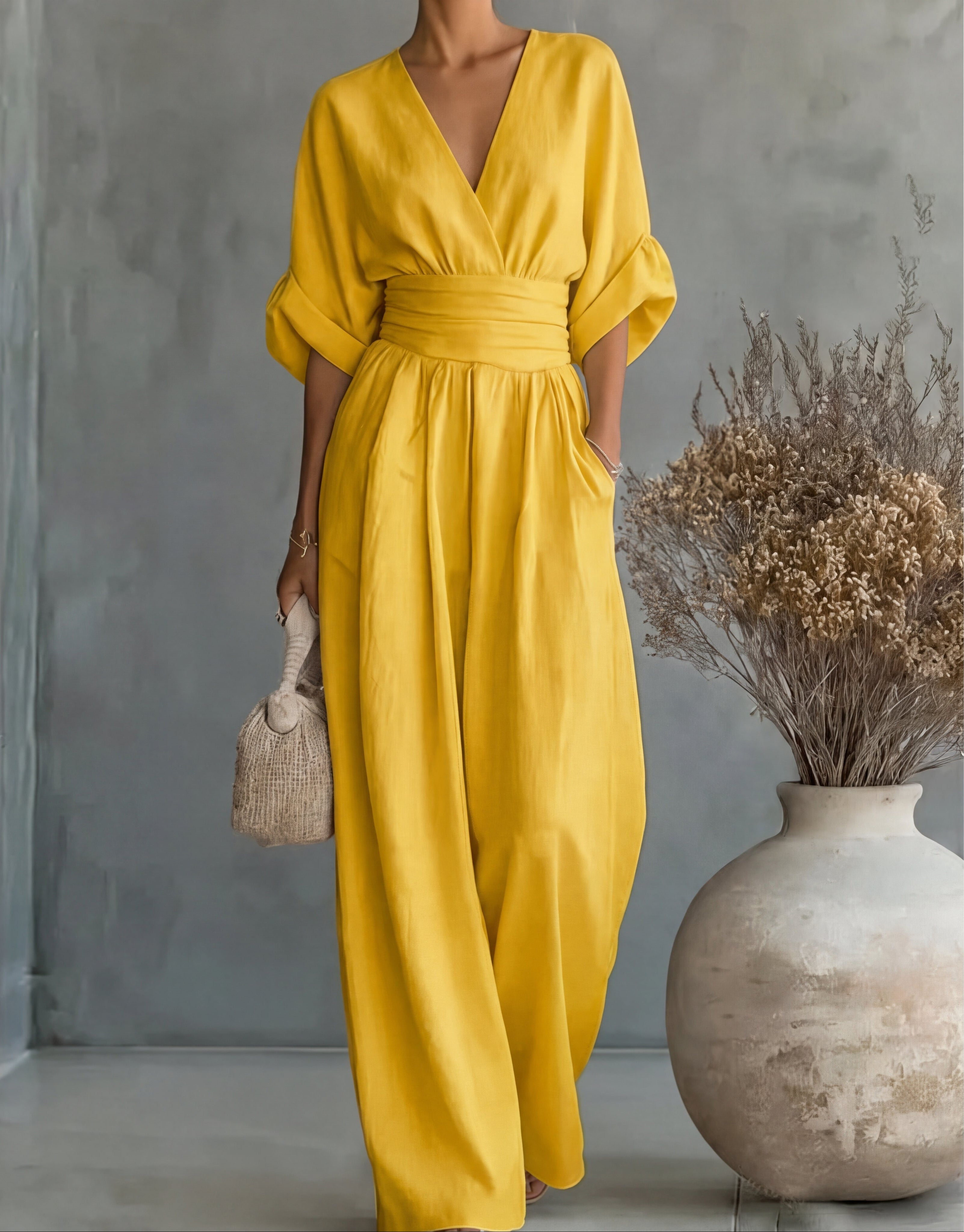 Daniela – Mono Elegante Cuello V con Pantalón Palazzo