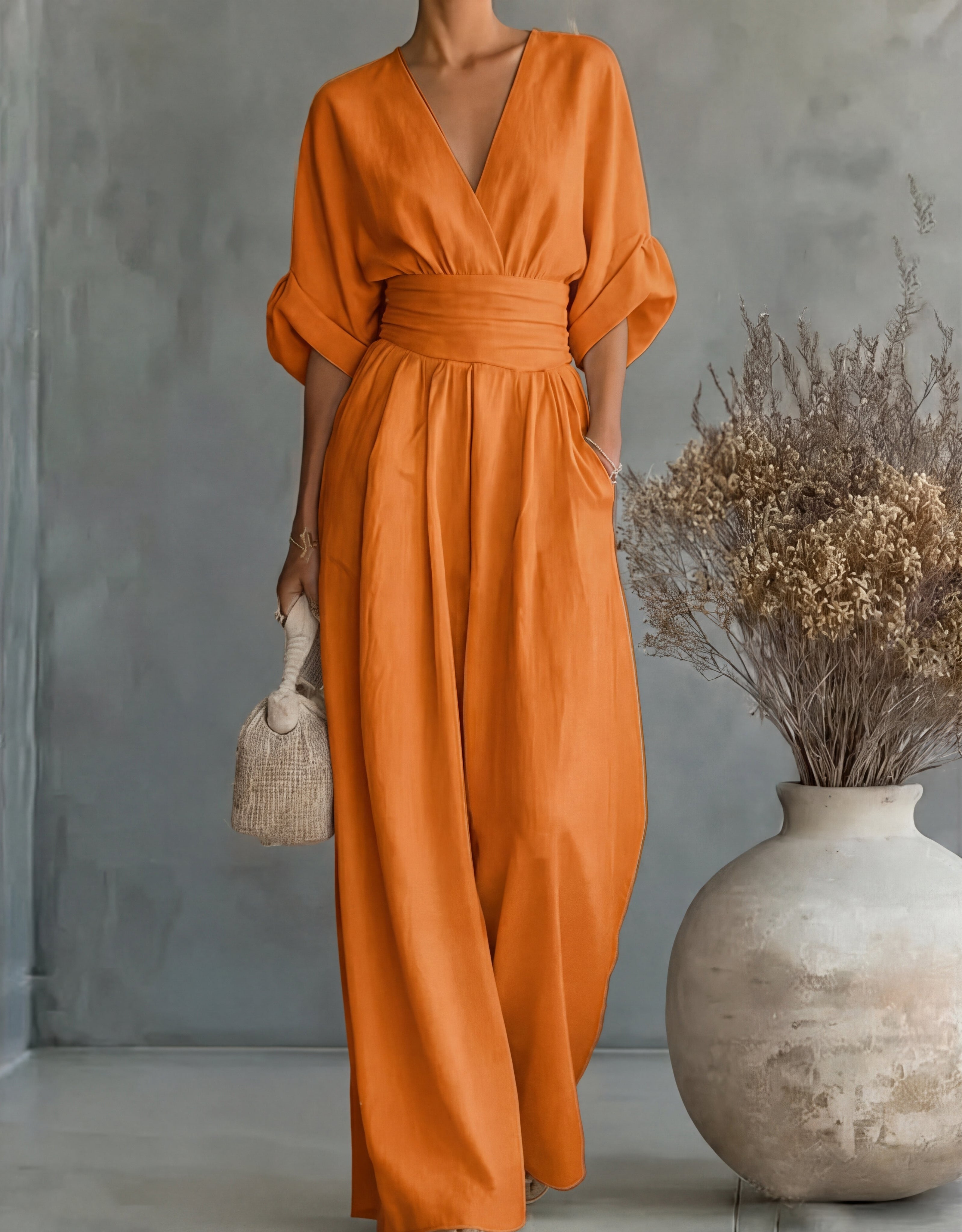 Daniela – Mono Elegante Cuello V con Pantalón Palazzo