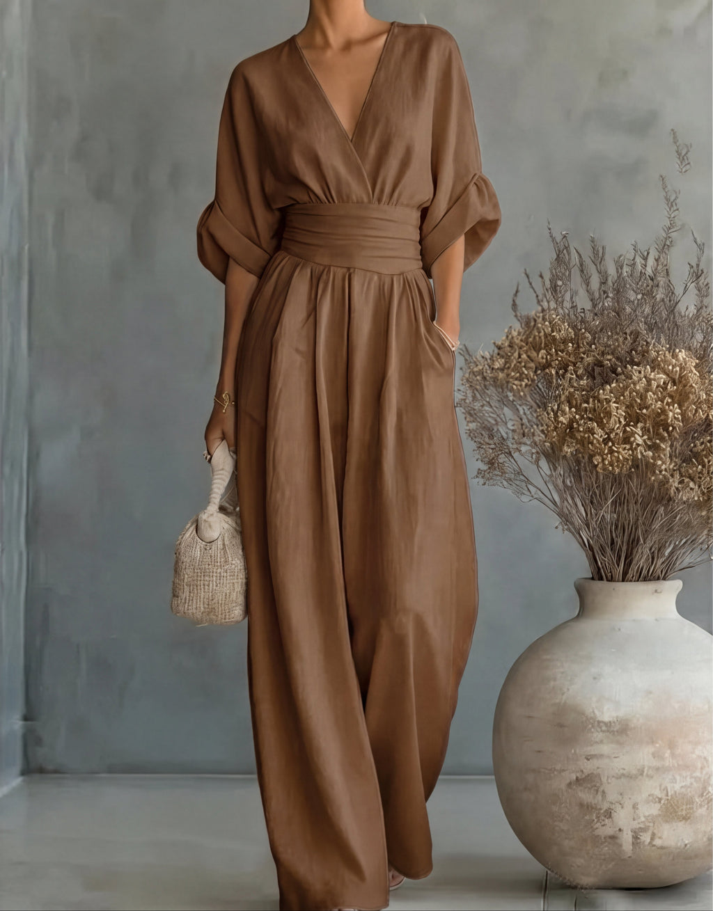 Daniela – Mono Elegante Cuello V con Pantalón Palazzo